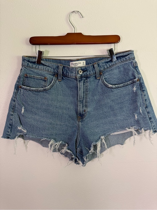 Abercrombie & Fitch Pants - Abercrombie Curve Love Mom Shorts 14